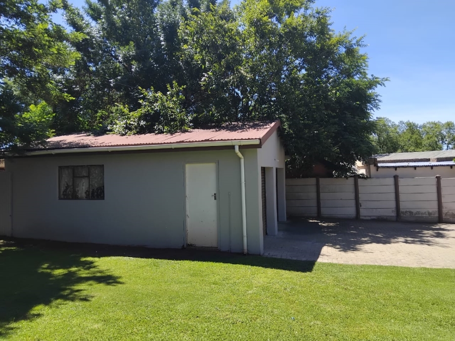 3 Bedroom Property for Sale in Aliwal North Eastern Cape